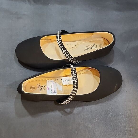 BRAND NEW LYNX RHINESTONE STRAP SLIP-ON BALLET FLAT. - Picture 5 of 15